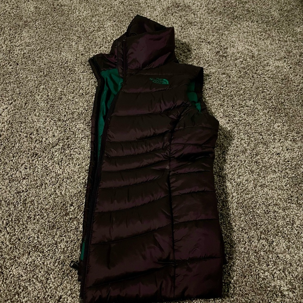 Women’s NorthFace Puffer Vest Size Medium